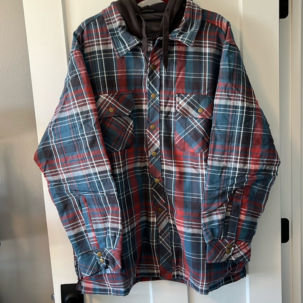 Adventuridge Big and Tall Men’s Quilted hooded flannel jacket. Snap and …​